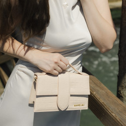 Τσάντα γυναικεία ώμου 028g croco μπεζ lifestyle