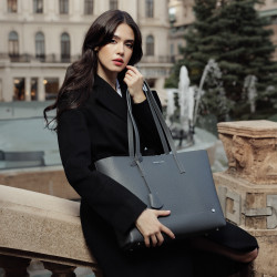 Τσάντα γυναικεία ώμου 034g 01 γκρι lifestyle