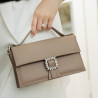 Γυναικεία τσάντα χειρός 039g 01 taupe lifestyle